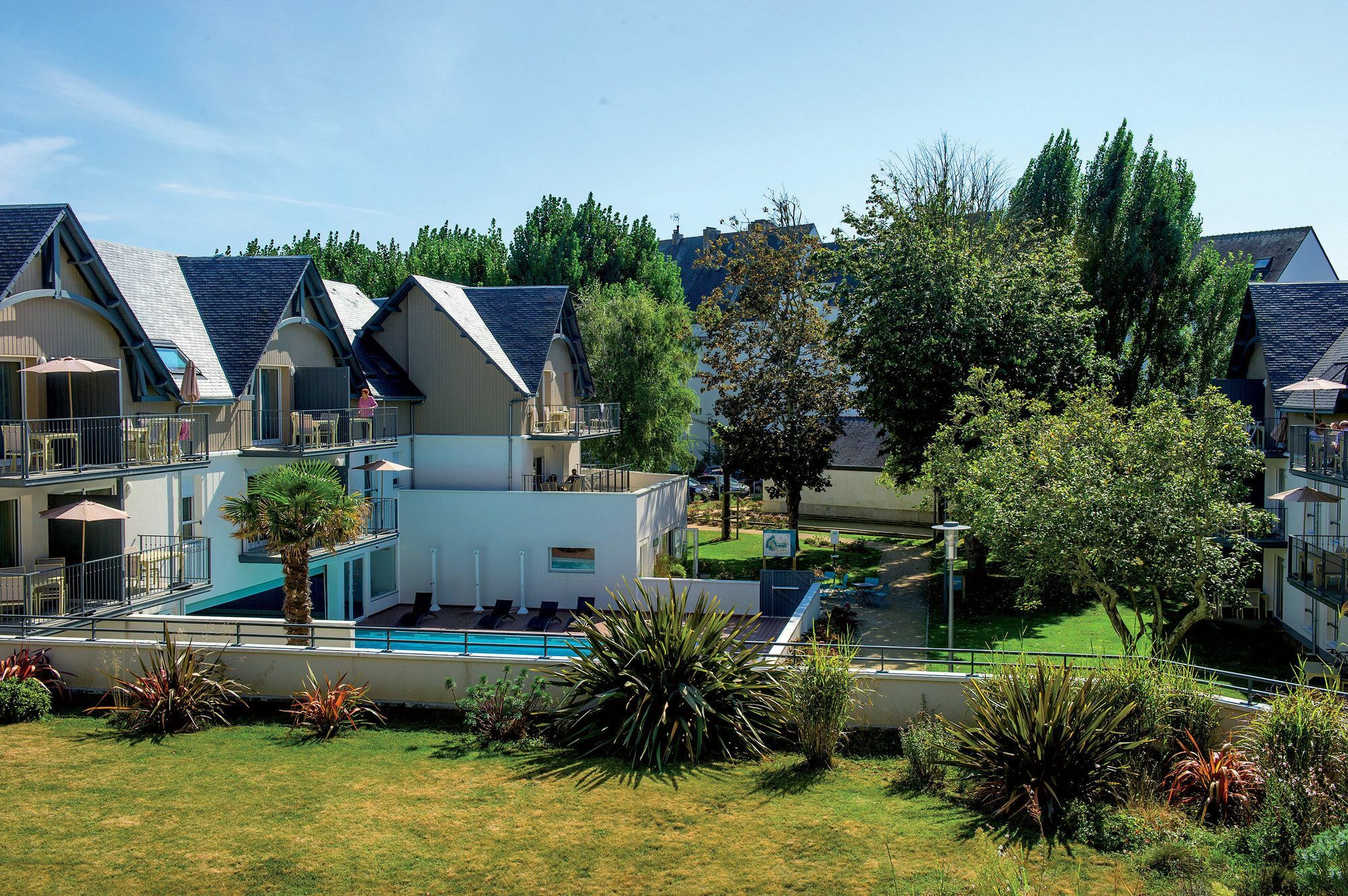 Résidence Vacances Bleues Les Jardins d'Arvor Bénodet Esterno foto